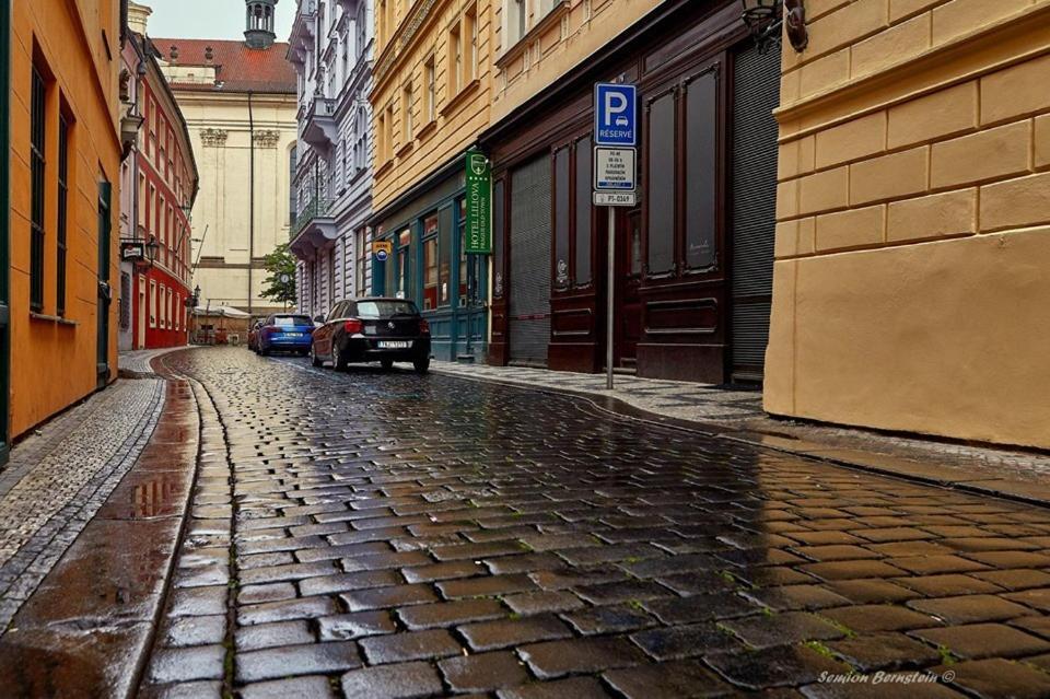 Apart Near The Charles Bridge Prague Ngoại thất bức ảnh